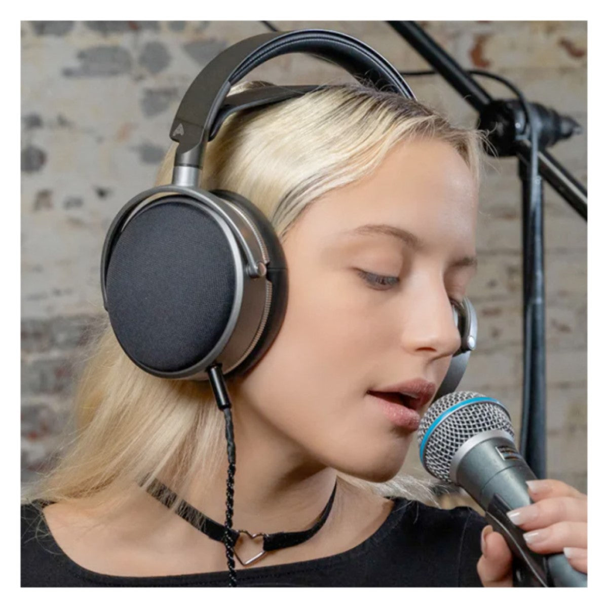 Audeze LCD-S20 Closed-Back Planar Headphone - Coming Soon