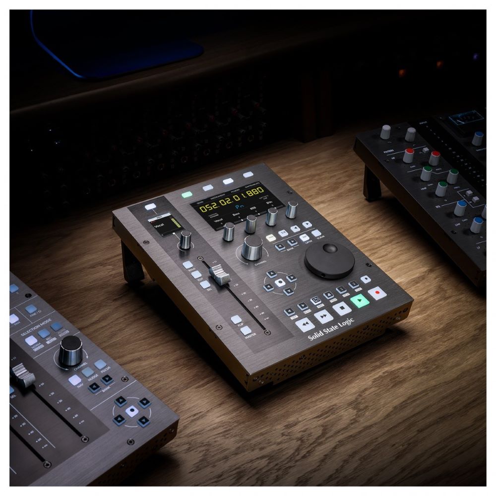 Solid State Logic UF1 DAW Controller