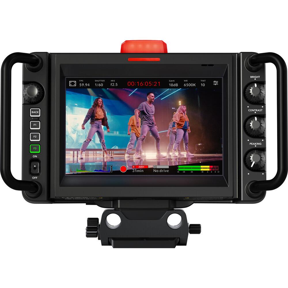 Blackmagic Studio Camera 4K Plus (body only, Tripod Mount incl)