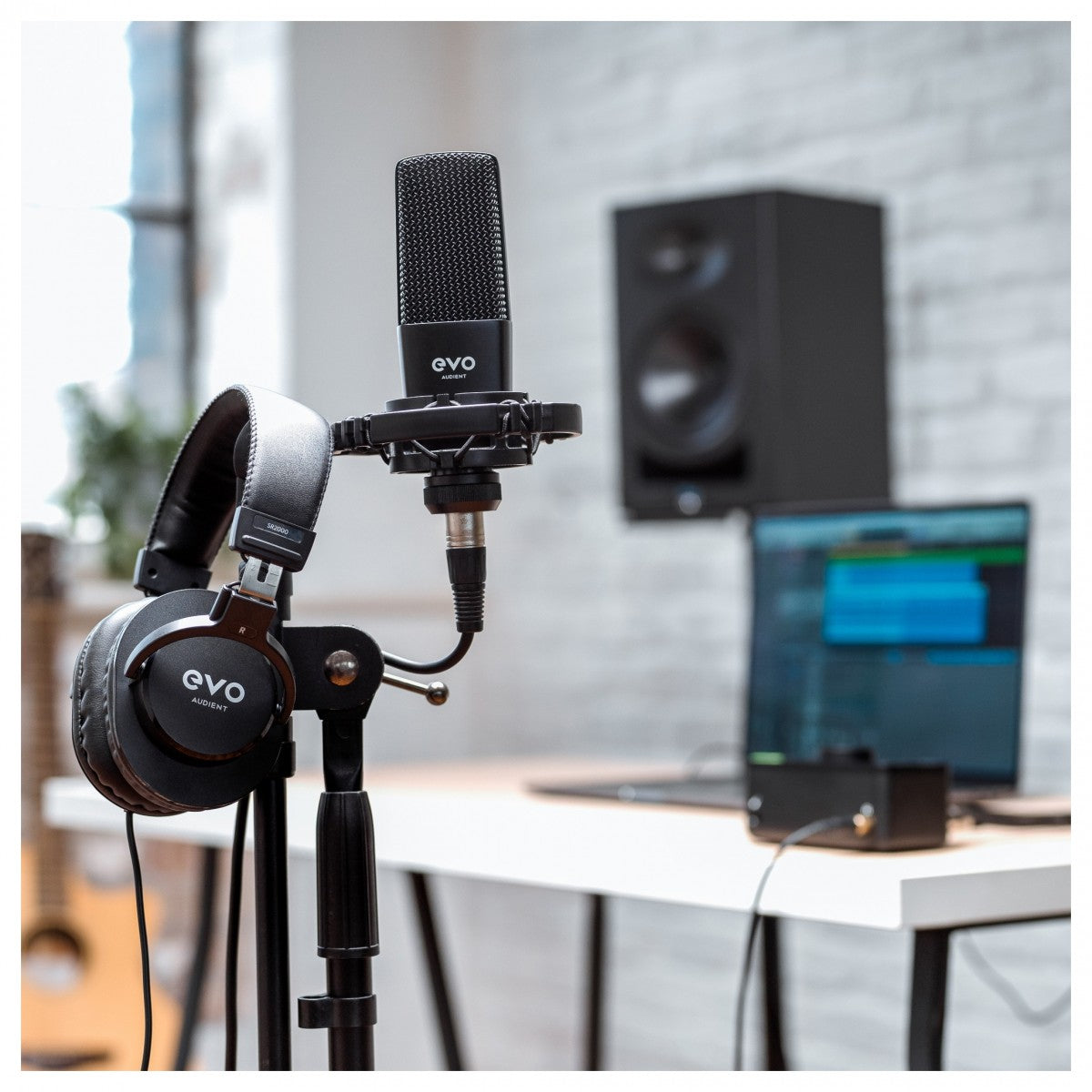 Audient EVO Start Recording Bundle - 2x2 USB/iOS Recording System