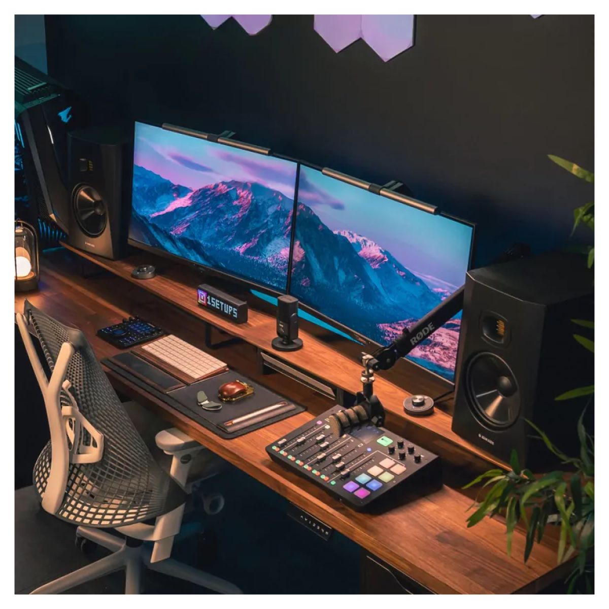 Adam Audio T8V 8" Powered Studio Monitor