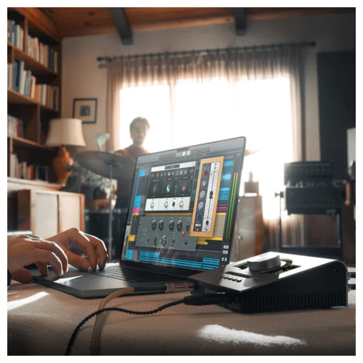Universal Audio Apollo Twin X QUAD Gen 2 Studio+ Edition Bundle