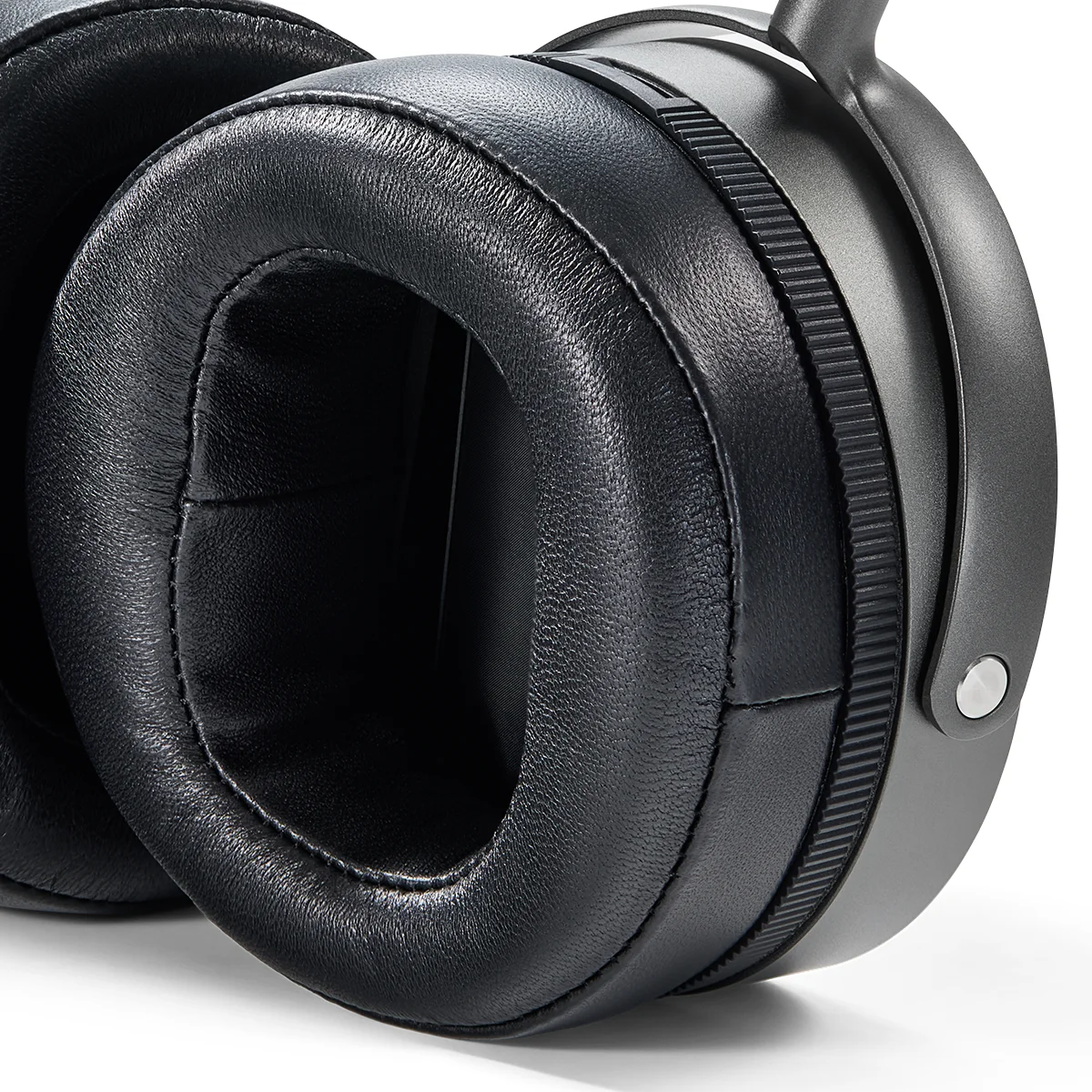 Audeze MM-520 Open-Back Professional Headphones