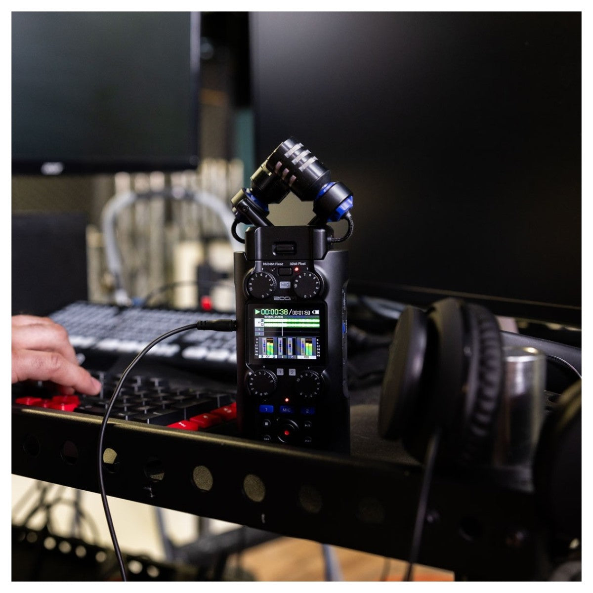 スポーツ選手 akai850 Zoom H5studio 4-track Handheld Recorder