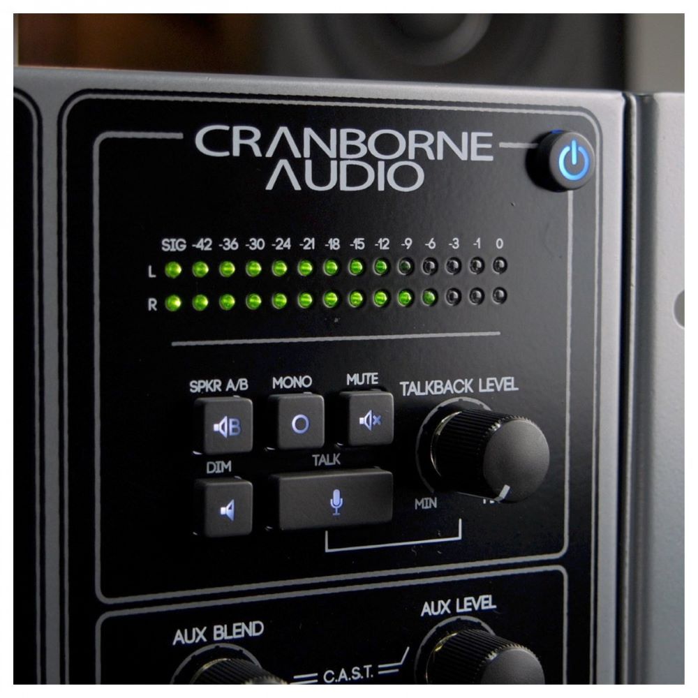 Cranborne Audio 500R8 USB Audio Interface and 8-slot 500 Series Chassis