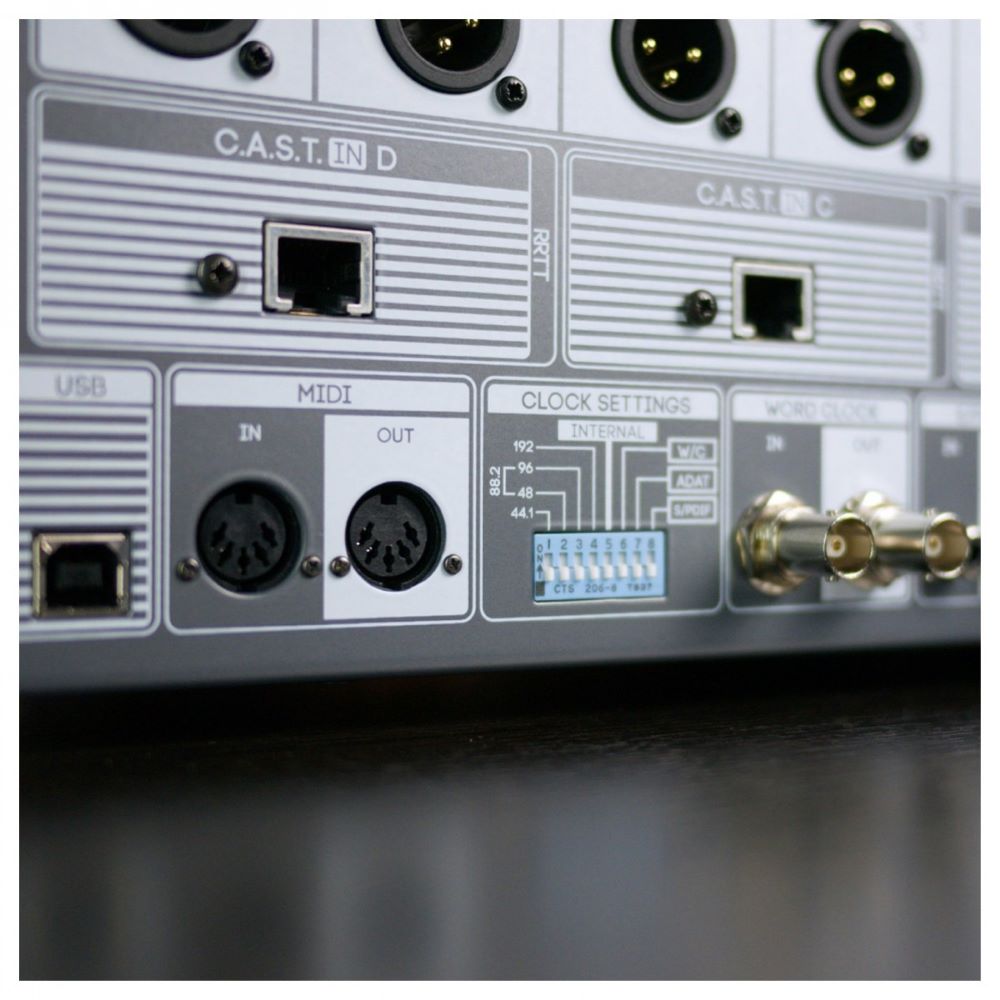 Cranborne Audio 500R8 USB Audio Interface and 8-slot 500 Series Chassis