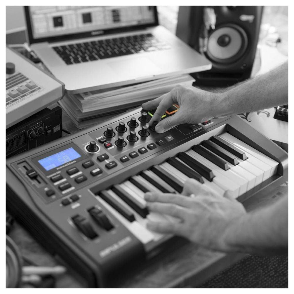 Novation Impulse 25 USB MIDI Controller