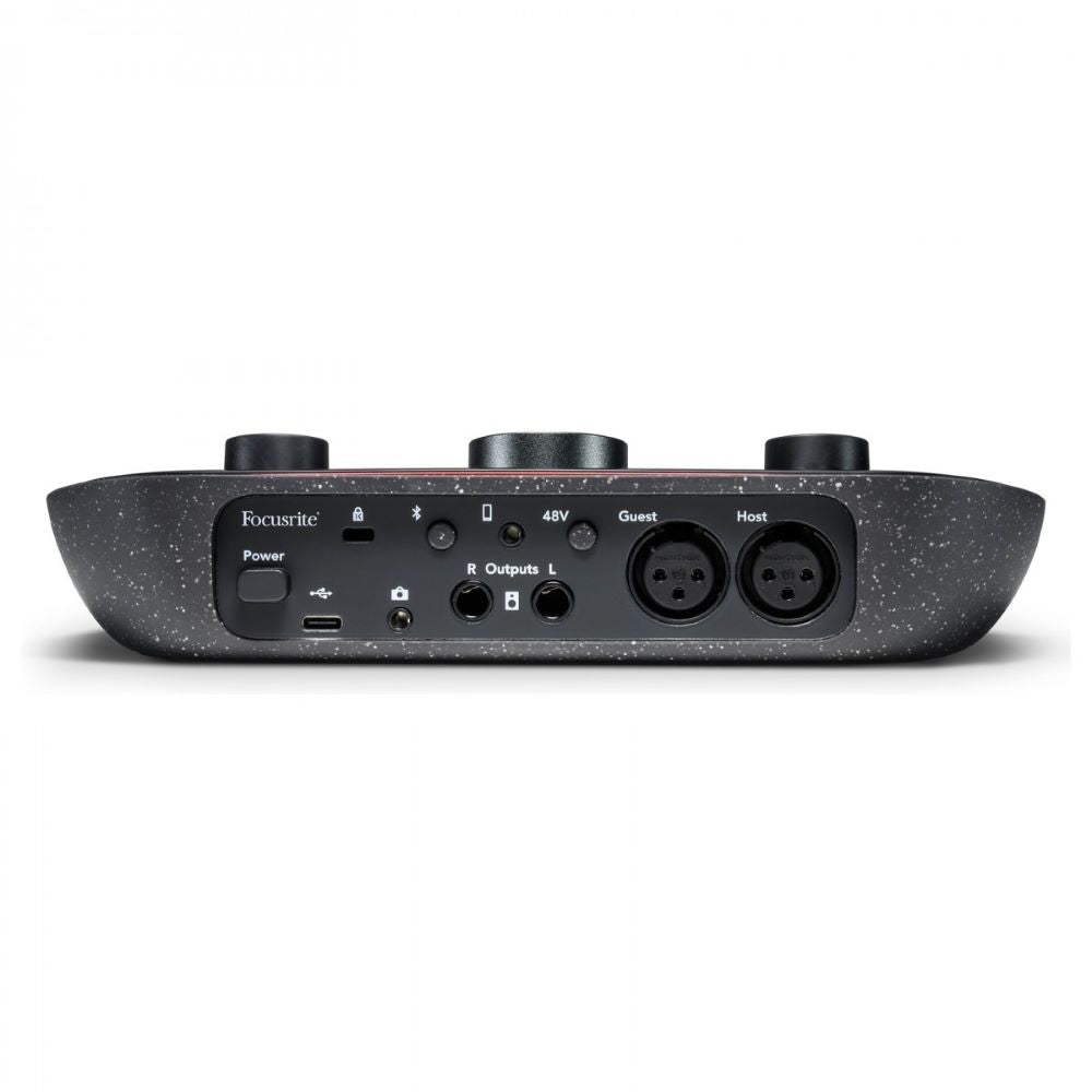 Focusrite Vocaster Two Studio Podcasting Bundle
