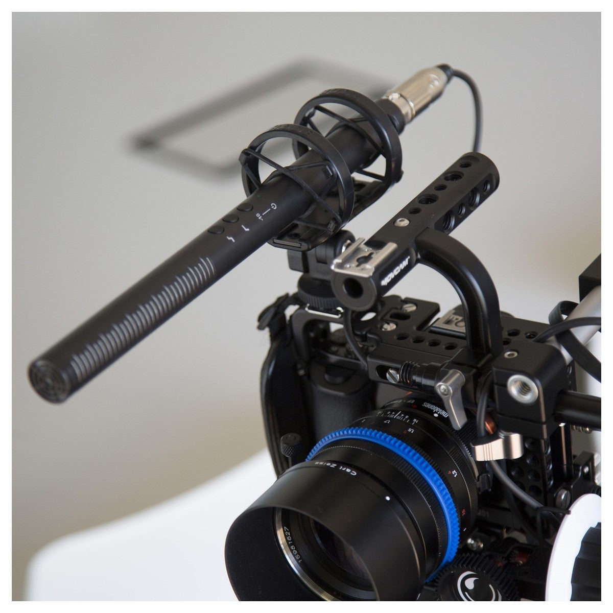 RØDE NTG4+ Shotgun Microphone Plus Rechargeable Battery