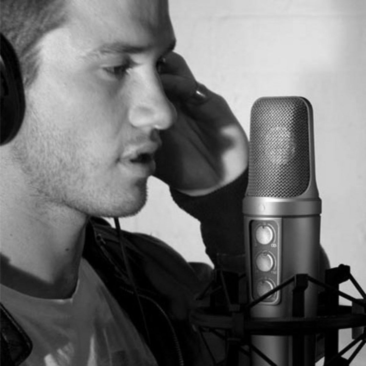 RØDE NT2000 Condenser Microphone